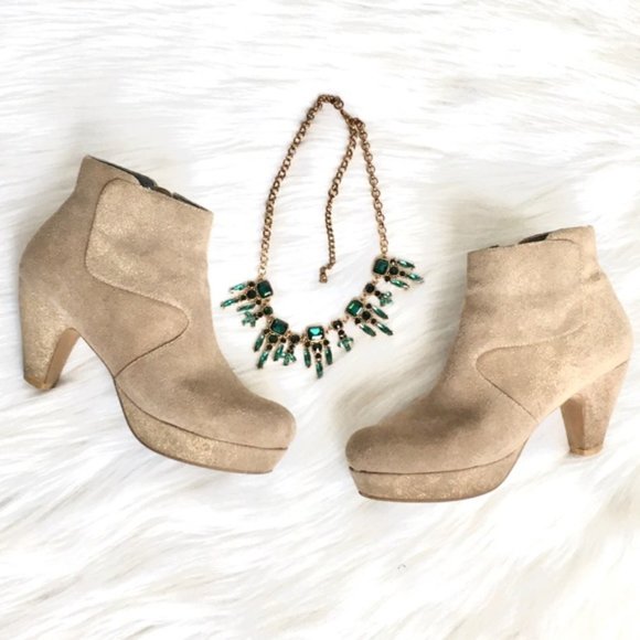 Sacha London Tan Leather Booties Velvet Gold Metal Size 6.5 - Picture 2 of 12